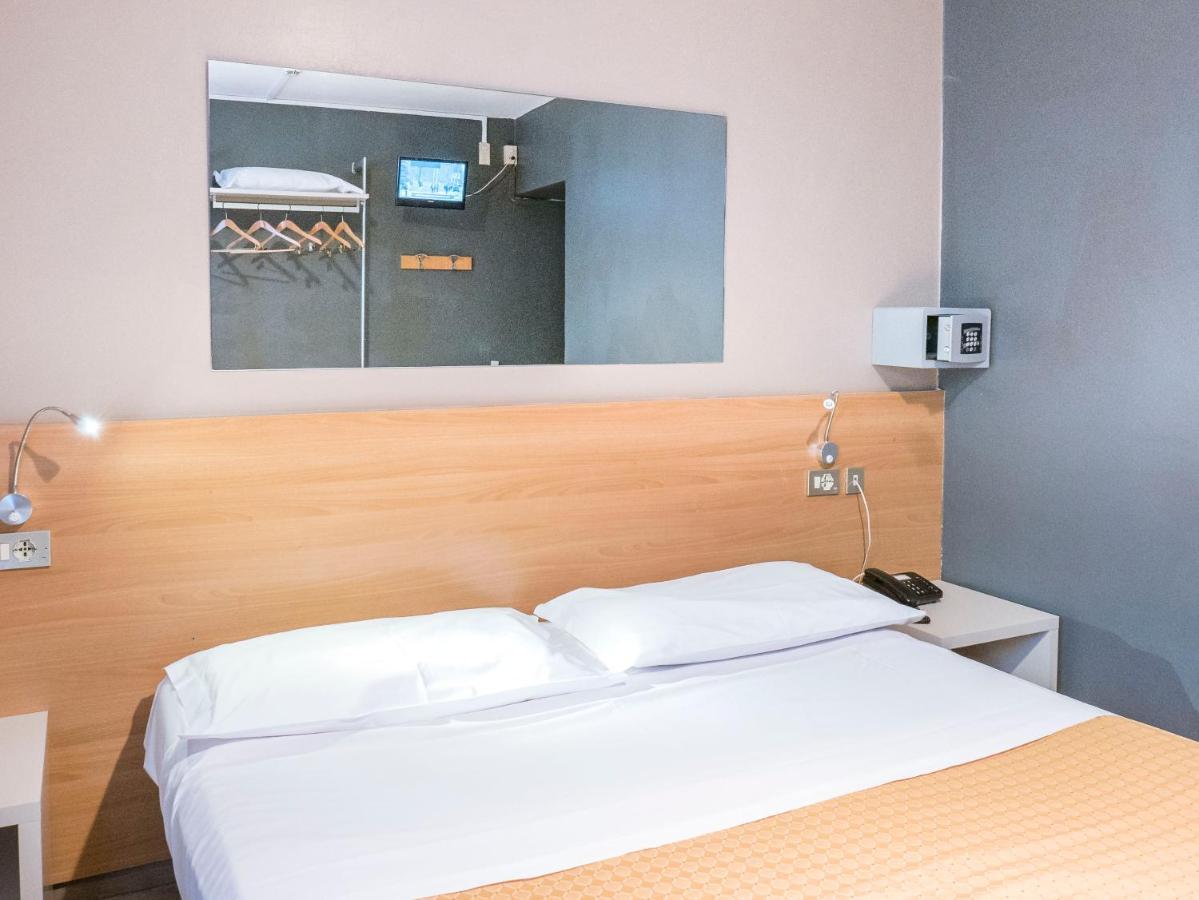 Hotel Doria Nago-Torbole Ngoại thất bức ảnh