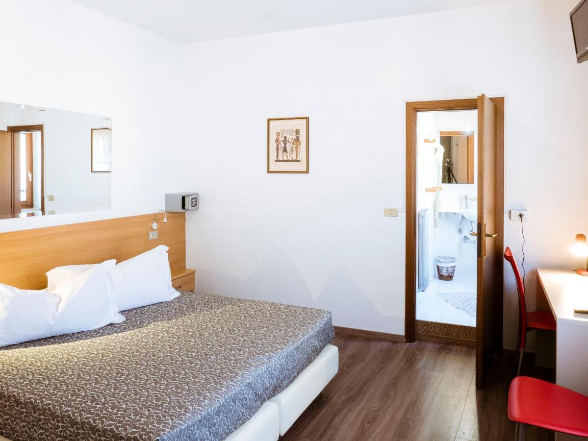 Hotel Doria Nago-Torbole Ngoại thất bức ảnh