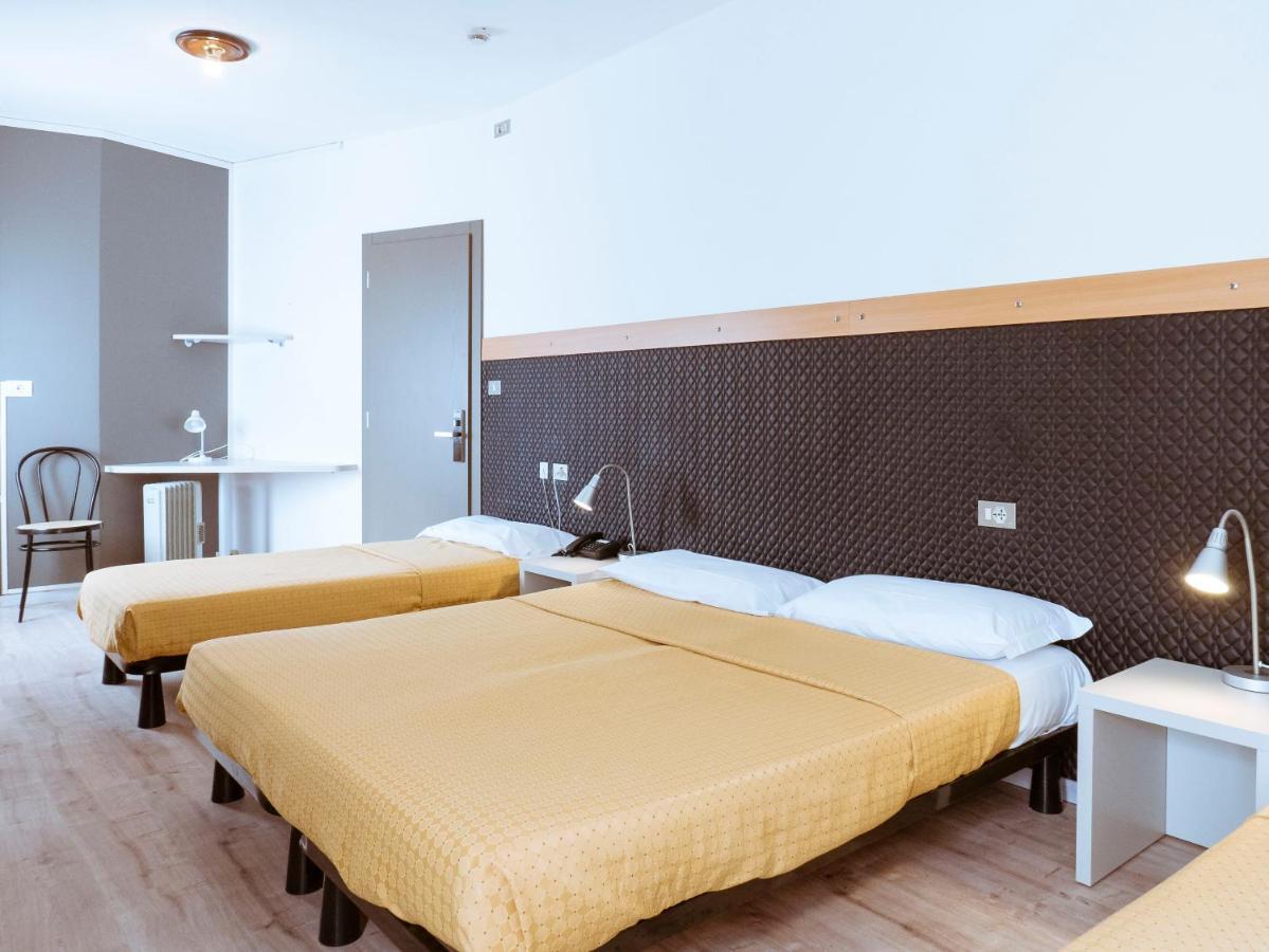Hotel Doria Nago-Torbole Ngoại thất bức ảnh