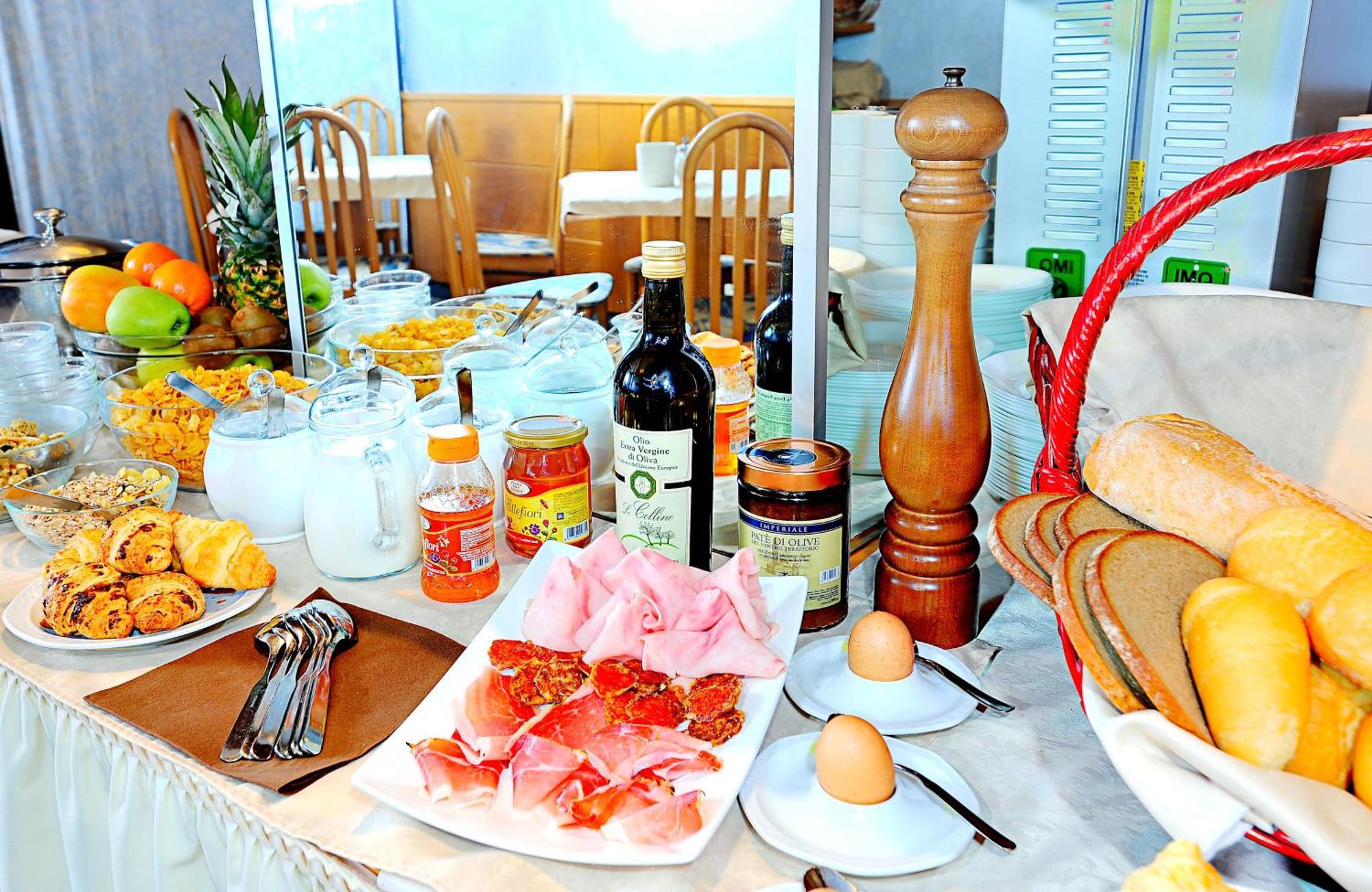 Hotel Doria Nago-Torbole Ngoại thất bức ảnh